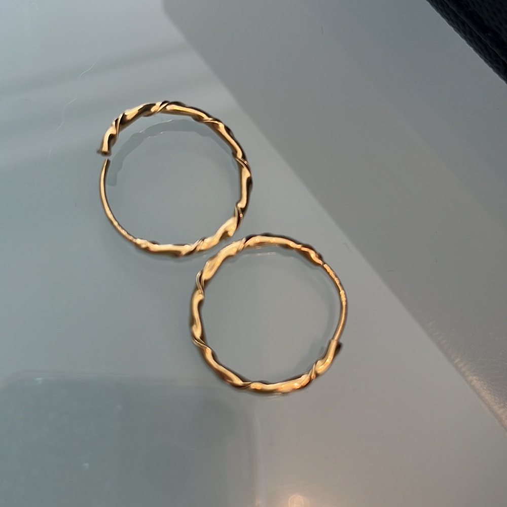 Italy  18 karat gold, solid, Hope Earrings 2 gram - Picture 6 of 7